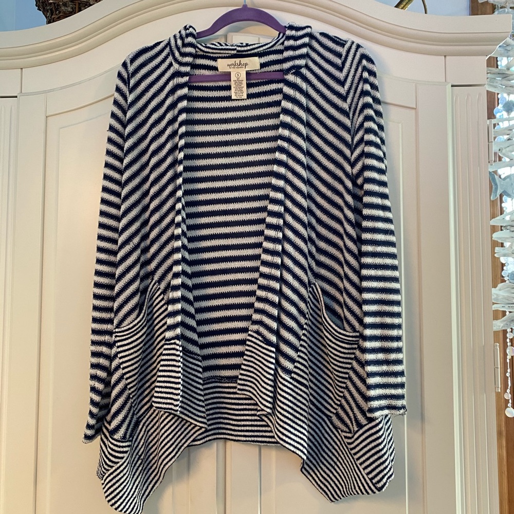 Light weight cardigan